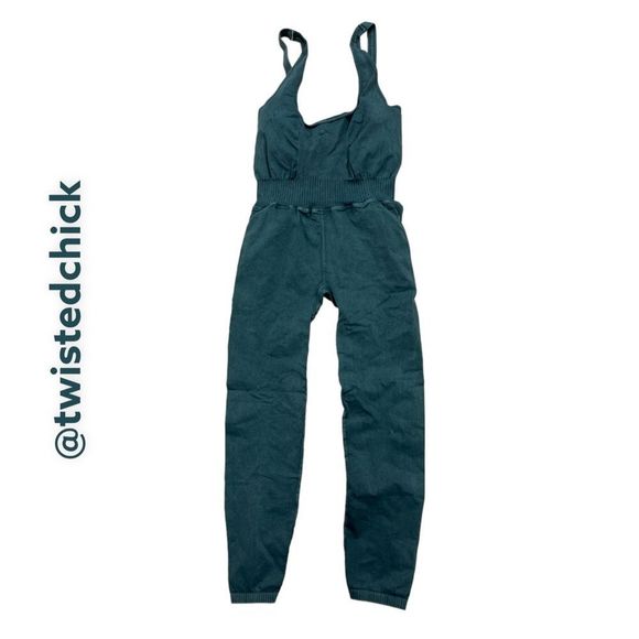 💚Free People Movement Good Karma Onesie - Shark 💚 M/L MSRP $98 - Picture 2 of 8